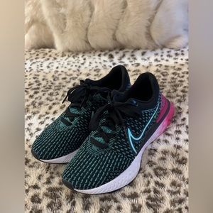 Nike React Flyknit